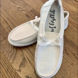 White Gypsy jazz shoes